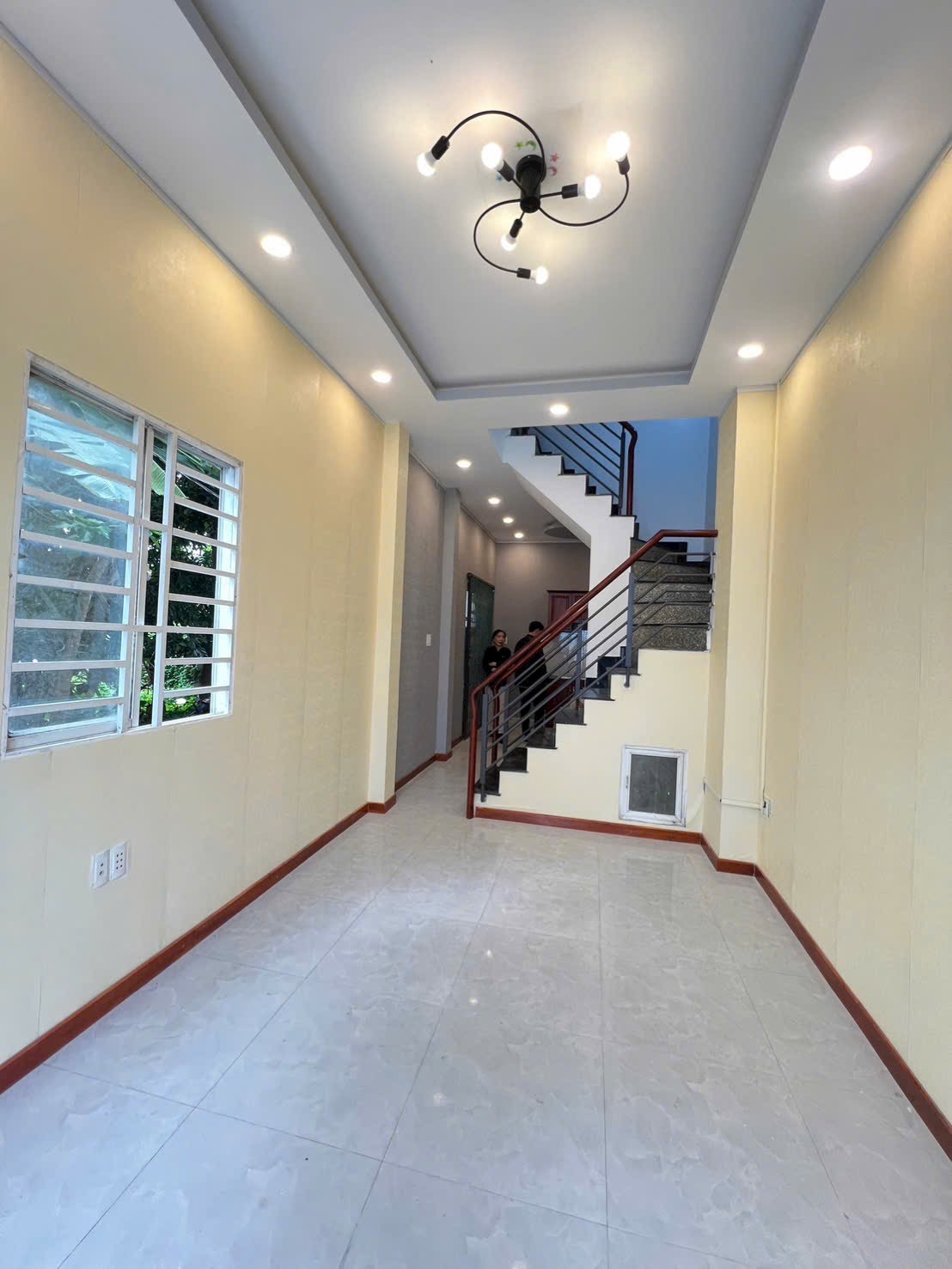 Cho thuê nhà 2 lầu, Lê Văn Lương, Phước Kiển