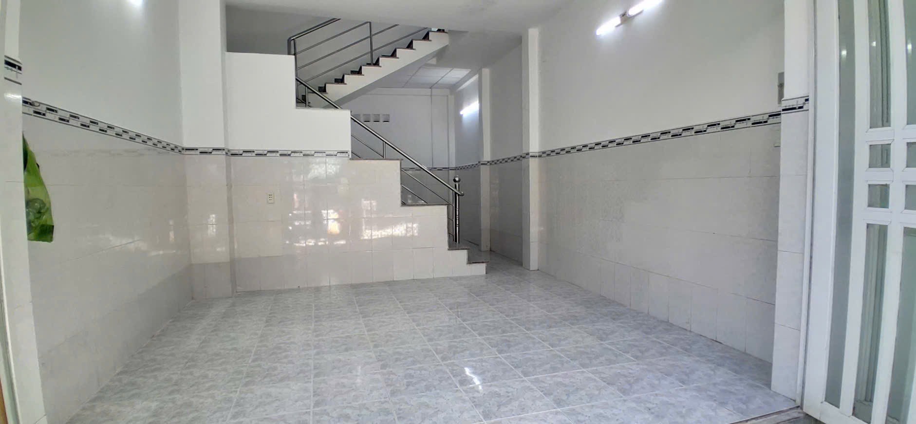 Cho Thuê Nhà Nguyên Căn Nguyễn Bình – Phú Xuân, Nhà Bè – Hợp Đồng Lâu Dài