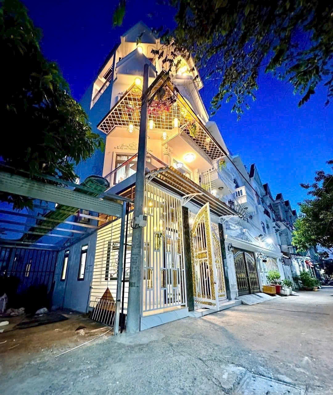 Cho Thuê Nhà Phố KDC Lê Thị Chợ Quận 7 – Gara Ô Tô, Nội Thất Tiện Nghi